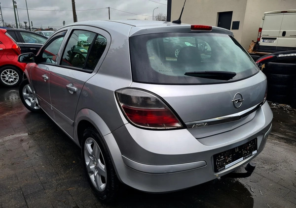 Opel Astra cena 13499 przebieg: 190100, rok produkcji 2008 z Grójec małe 667